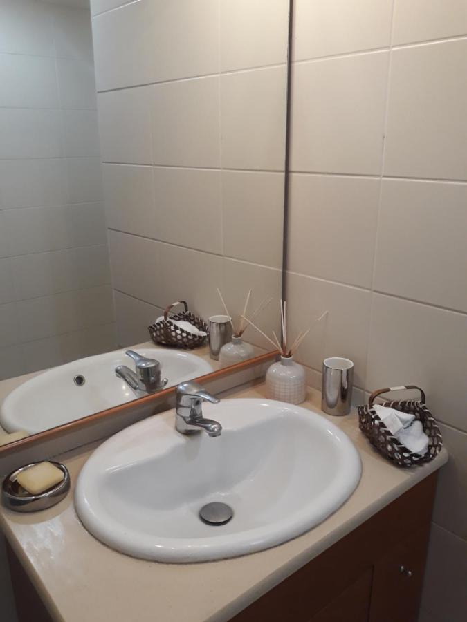 Les Pieds Dans L'Eau ! Apartment Saint-Gilles-les-Bains Exterior photo